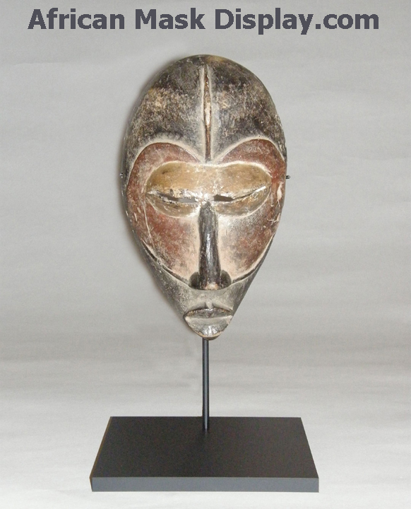 African-mask-display-2